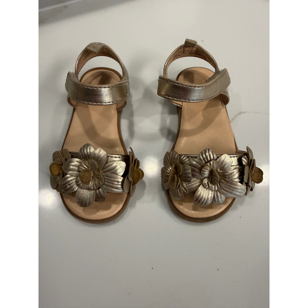 H&M Kids Metallic Gold Floral Applique Ankle Strap Sandals US 7.5-8